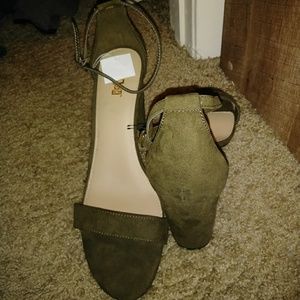 Green Chunky Strappy Heel